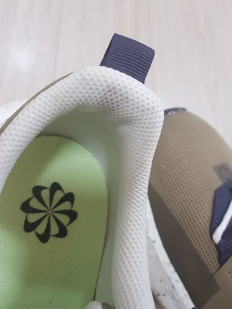 thumbnail-9